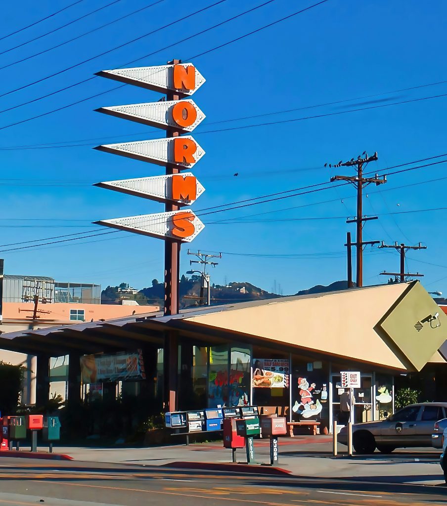 Why Mid-Century Modern Architecture Still Feels Iconic marc snailum bxnfjl6w js unsplash