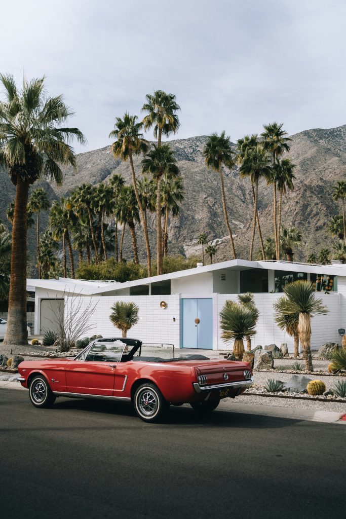 Why Mid-Century Modern Architecture Still Feels Iconic peter thomas xy0 jsg p w unsplash